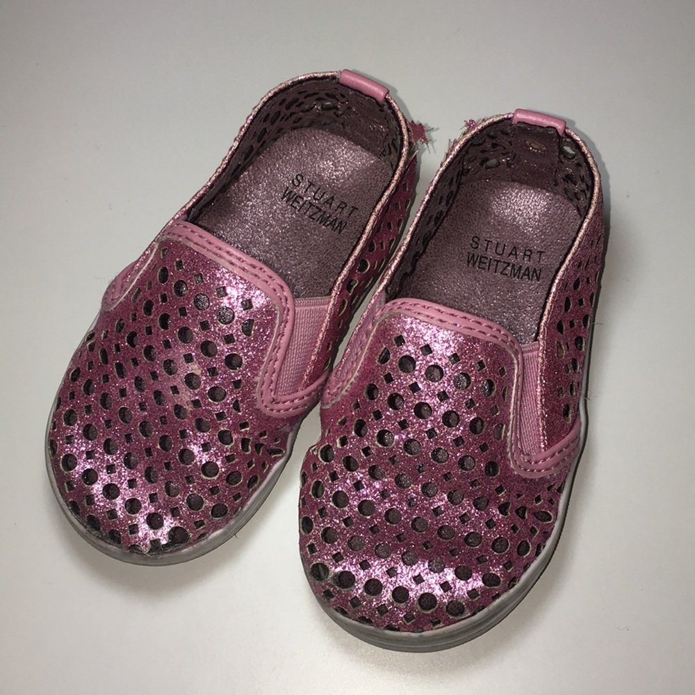 Perforated sneakers - Toddler, walking
